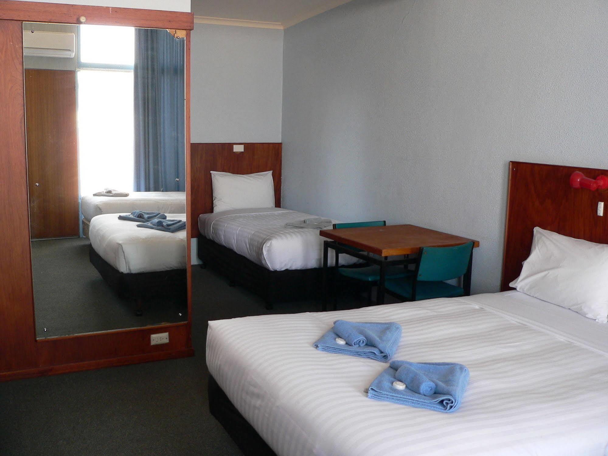 Ship Inn Motel Yarram Ngoại thất bức ảnh